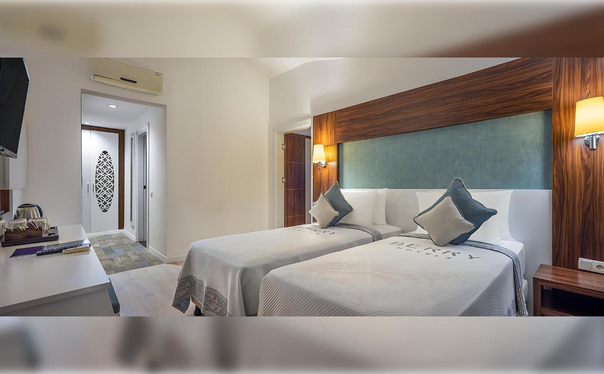 Berry Blue Hotels Сиде Экстерьер фото